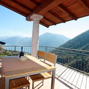The Balcony On The Lake Dizzasco